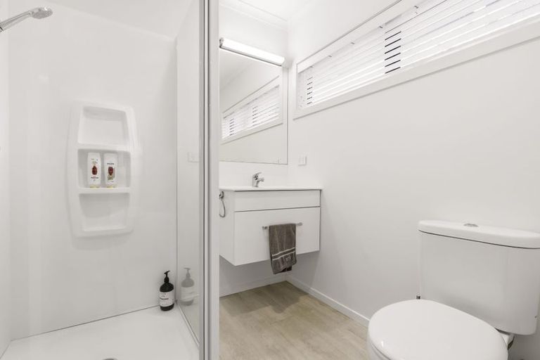 Photo of property in 4c Mere Road, Taupo, 3330
