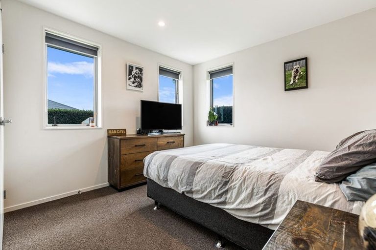 Photo of property in 44c Gilbransen Road, Kumeu, 0810