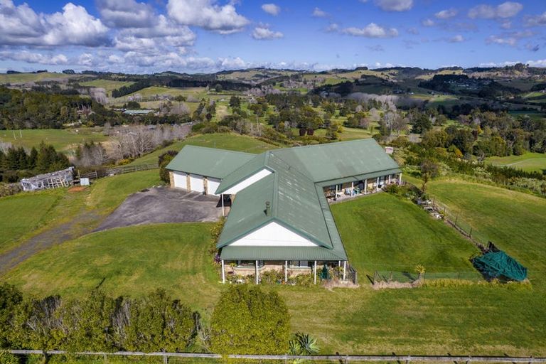 Photo of property in 91 Trig Road, Whitford, Howick, 2571