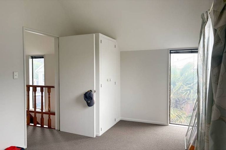 Photo of property in 2/12 Brittan Street, Linwood, Christchurch, 8011