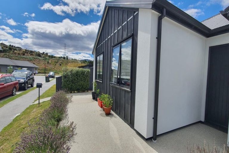 Photo of property in 51a&b Peterley Road, Lower Shotover, Queenstown, 9304