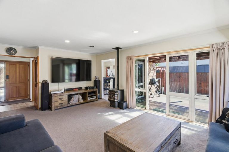 Photo of property in 47 Blue Gum Place, New Brighton, Christchurch, 8083