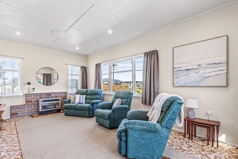 Photo of property in 14 Toi Street, Tawhero, Whanganui, 4501