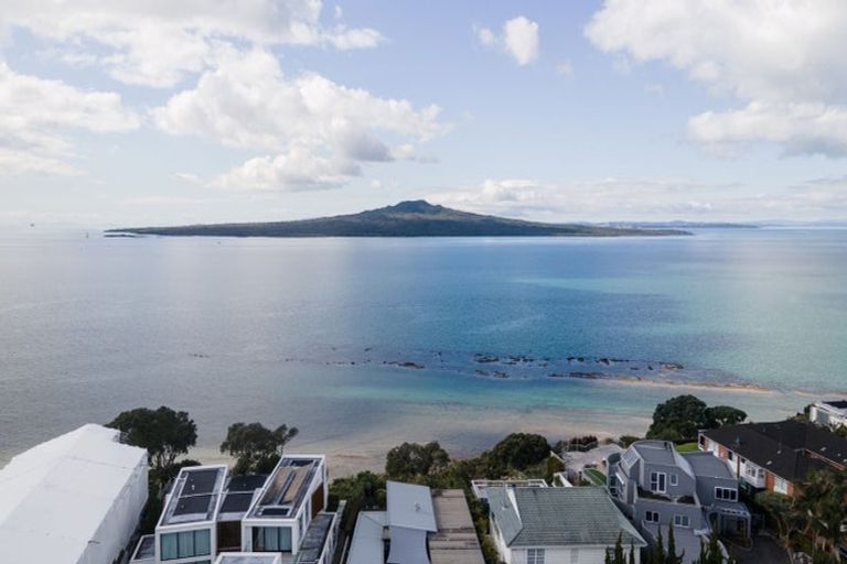 Photo of property in 48c Merani Street, Belmont, Auckland, 0622