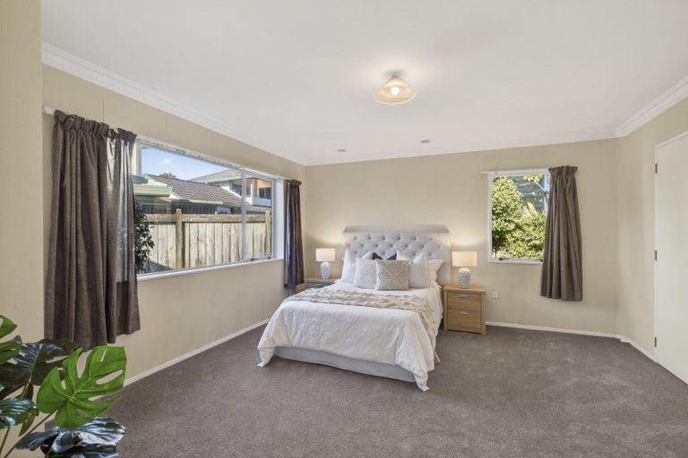 Photo of property in 3/20 Kellyville Heights, Merrilands, New Plymouth, 4312
