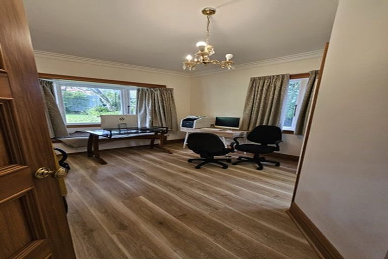 Photo of property in 36 Hatton Street, Karori, Wellington, 6012
