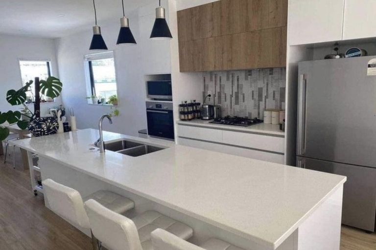 Photo of property in 31 Waka Street, Albany Heights, Auckland, 0632