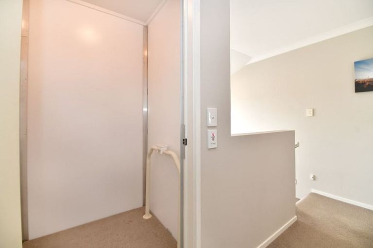 Photo of property in 7 Spyglass Street, Red Beach, 0932