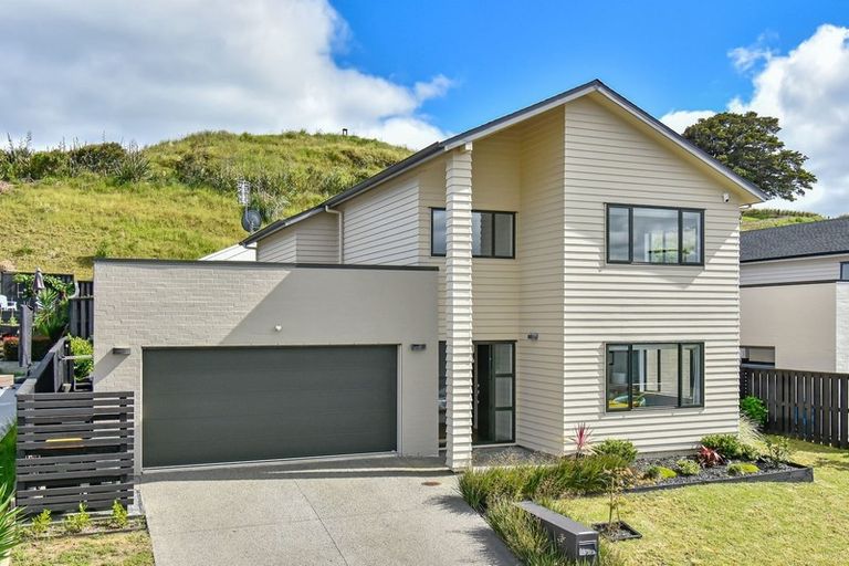 Photo of property in 24 Knoll Rise, Pukekohe, 2120