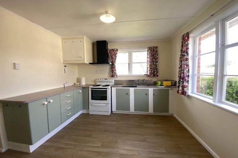 Photo of property in 99 Hewer Crescent, Naenae, Lower Hutt, 5011