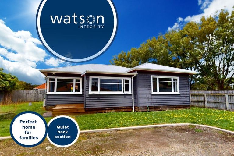 Photo of property in 6-8 Churchill Crescent, Foxton, 4814