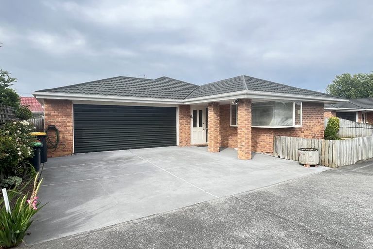 Photo of property in 3/80 Middlepark Road, Sockburn, Christchurch, 8042