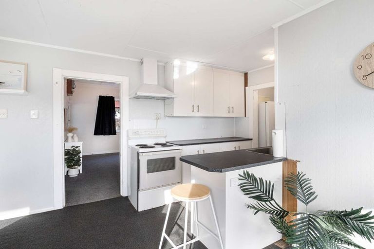 Photo of property in 6 Harper Street, Gonville, Whanganui, 4501