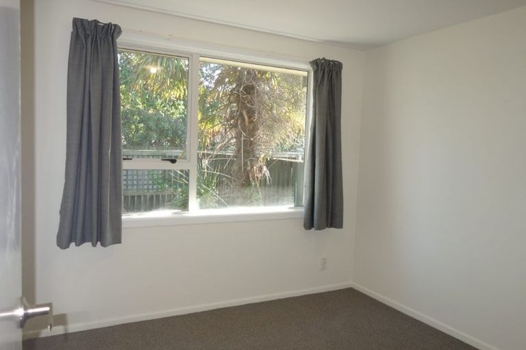 Photo of property in 1/124 Champion Street, Edgeware, Christchurch, 8013