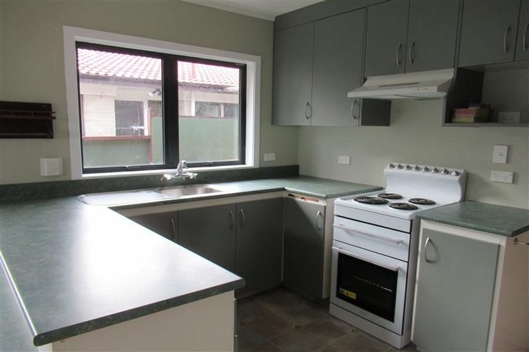 Photo of property in 1/24 Frank Evans Place, Henderson, Auckland, 0610