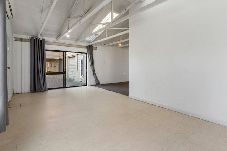 Photo of property in 9 Hardie Street, Mangere East, Auckland, 2024