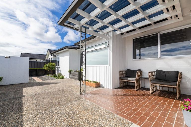 Photo of property in 73 Brookvale Road, Havelock North, 4130