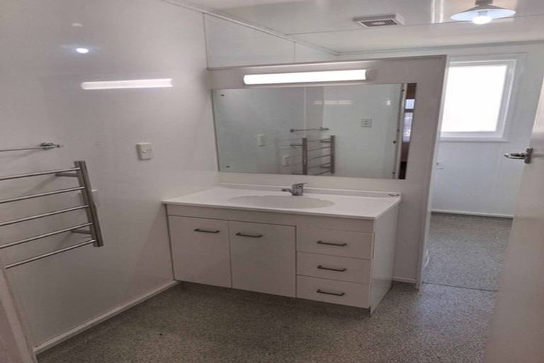 Photo of property in 12 Joseph Street, West End, Palmerston North, 4412