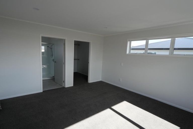 Photo of property in 3c Helvetia Road, Pukekohe, 2120