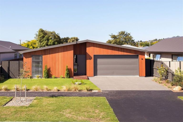 Photo of property in 89 Leistrella Road, Hoon Hay, Christchurch, 8025