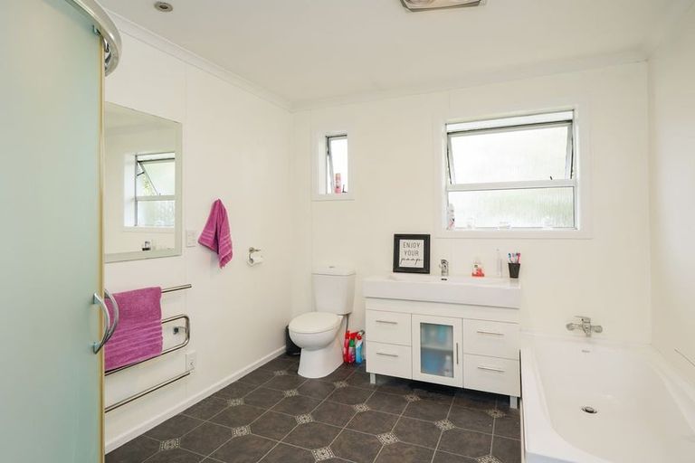 Photo of property in 3 Rowan Street, Hargest, Invercargill, 9810