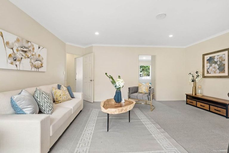 Photo of property in 6 Excelsa Place, Albany, Auckland, 0632