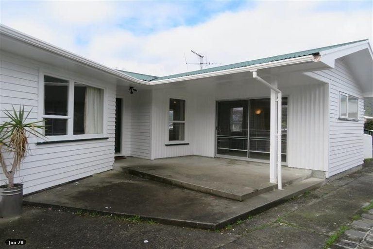 Photo of property in 8 Kaponga Street, Wainuiomata, Lower Hutt, 5014