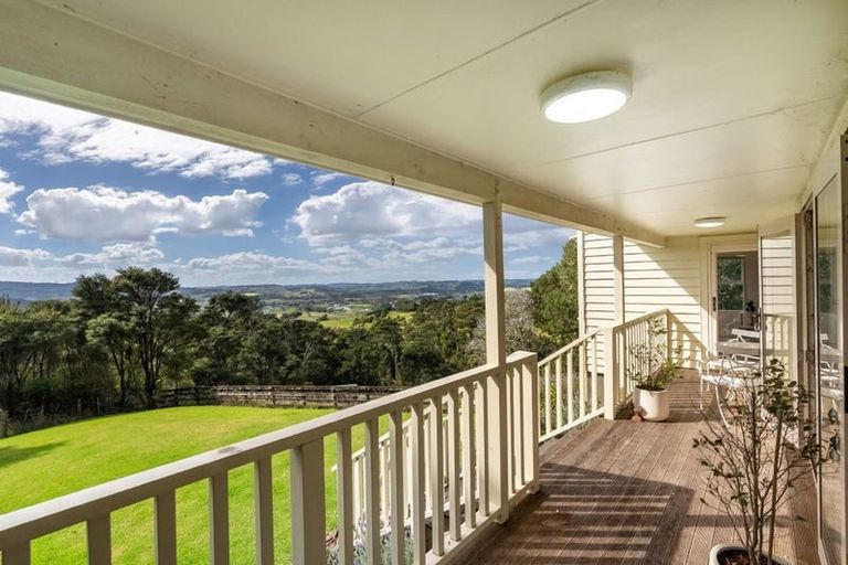 Photo of property in 171 Pinchgut Road, Kaukapakapa, 0873