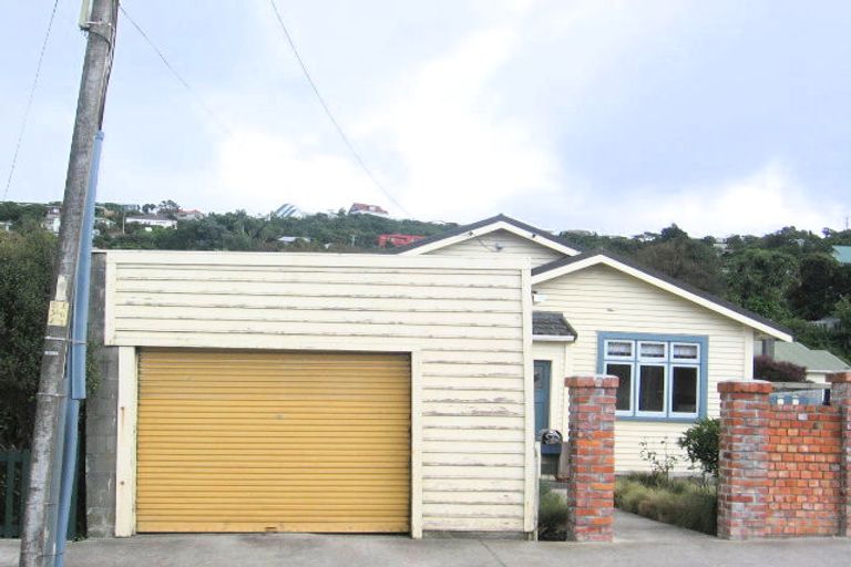 Photo of property in 9 Earp Street, Johnsonville, Wellington, 6037