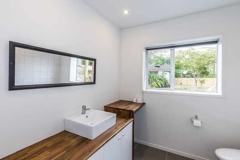 Photo of property in 86 Muri Road, Pukerua Bay, 5026