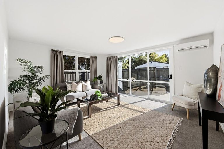 Photo of property in 31 Paddington Street, Northcote, Christchurch, 8052