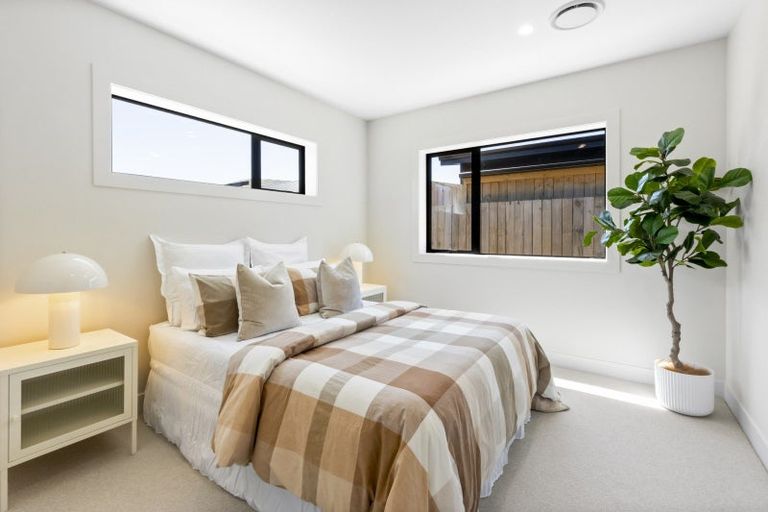 Photo of property in 48 Corriedale Road, Jacks Point, 9371