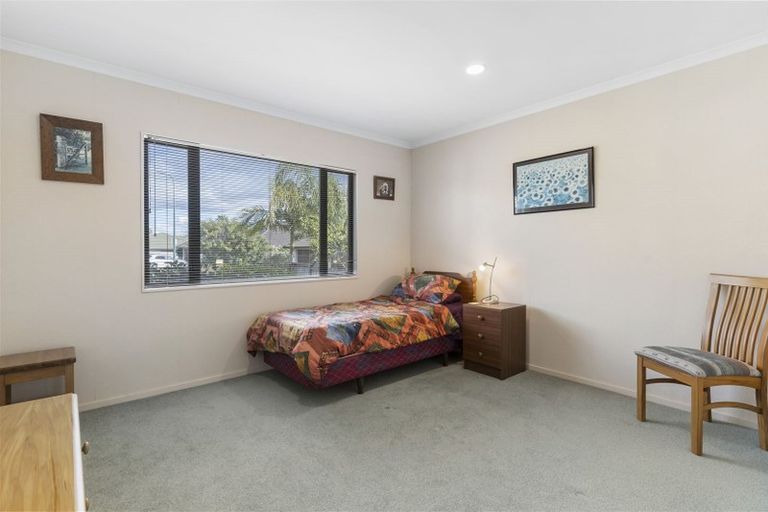 Photo of property in 12 Moy Place, East Tamaki Heights, Auckland, 2016
