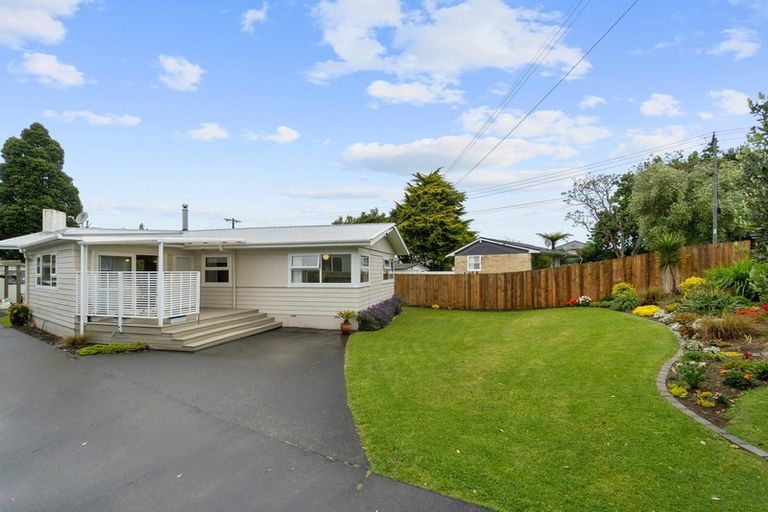 Photo of property in 89 Gloria Avenue, Te Atatu Peninsula, Auckland, 0610