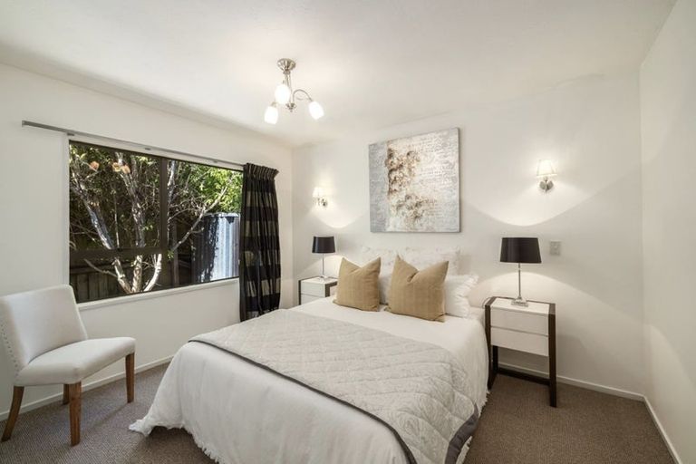 Photo of property in 1/15 Inglewood Place, Avonhead, Christchurch, 8042