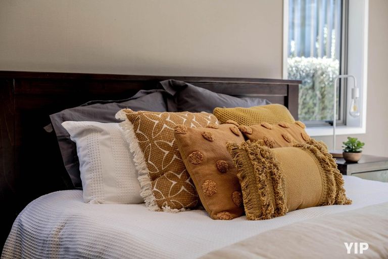 Photo of property in 21 Bickerton Rise, Churton Park, Wellington, 6037