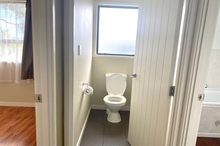 Photo of property in 251 Hobsonville Road, Hobsonville, Auckland, 0618