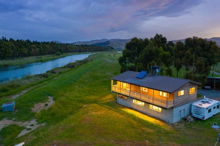 Photo of property in 734 Dillons Point Road, Dillons Point, Blenheim, 7273