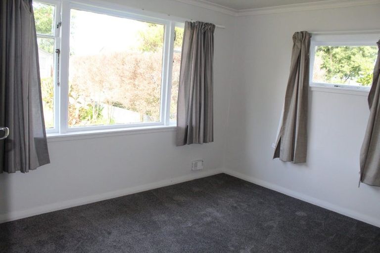 Photo of property in 16 Seddon Street, Takaro, Palmerston North, 4412