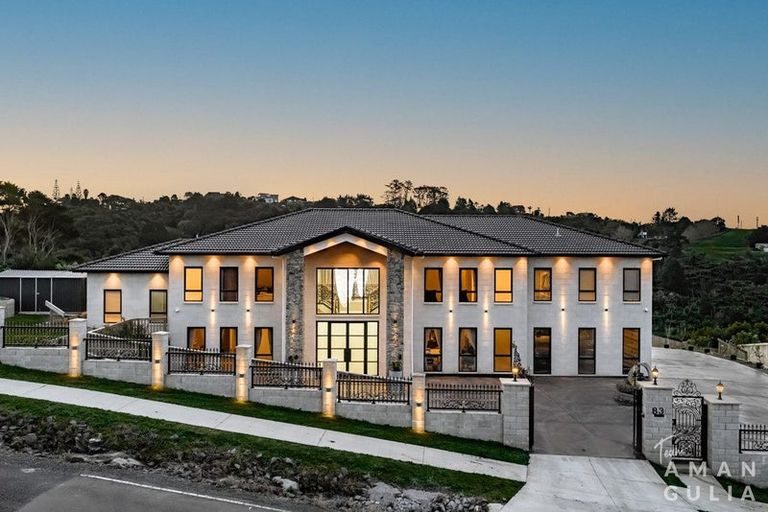 Photo of property in 83 Griggs Road, East Tamaki Heights, Auckland, 2016