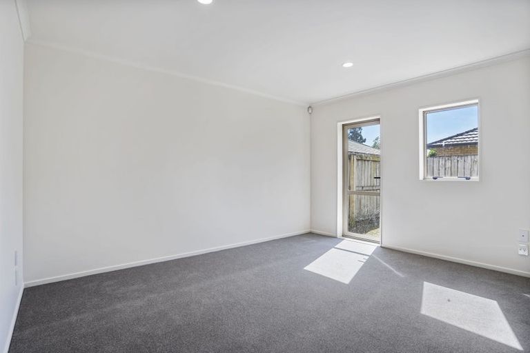Photo of property in 70d Kayes Road, Pukekohe, 2120