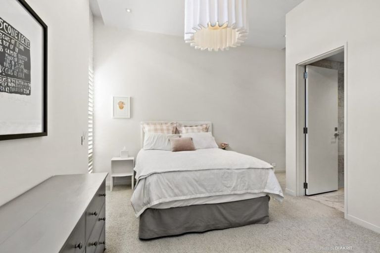 Photo of property in 150u5 Oriental Parade, Oriental Bay, Wellington, 6011