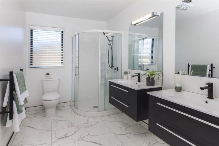 Photo of property in 5 Ciaran Close, Broomfield, Christchurch, 8042