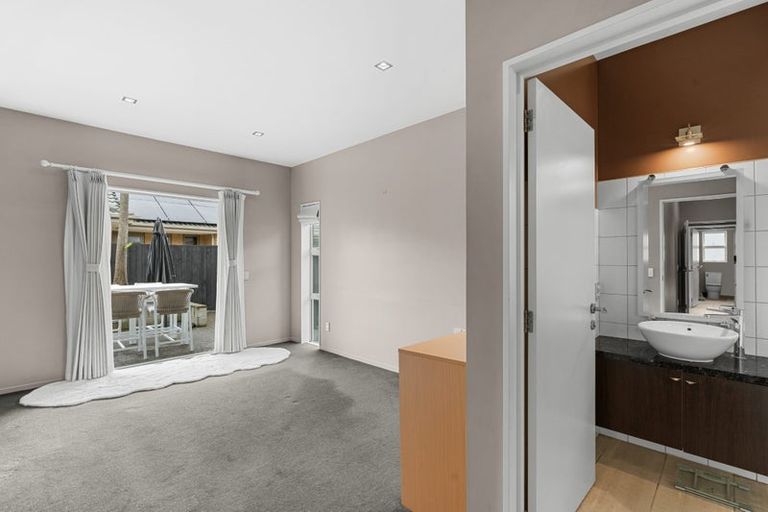 Photo of property in 16 Eaglesome Avenue, Aidanfield, Christchurch, 8025