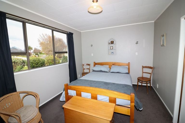 Photo of property in 111 Guy Street, Dannevirke, 4930