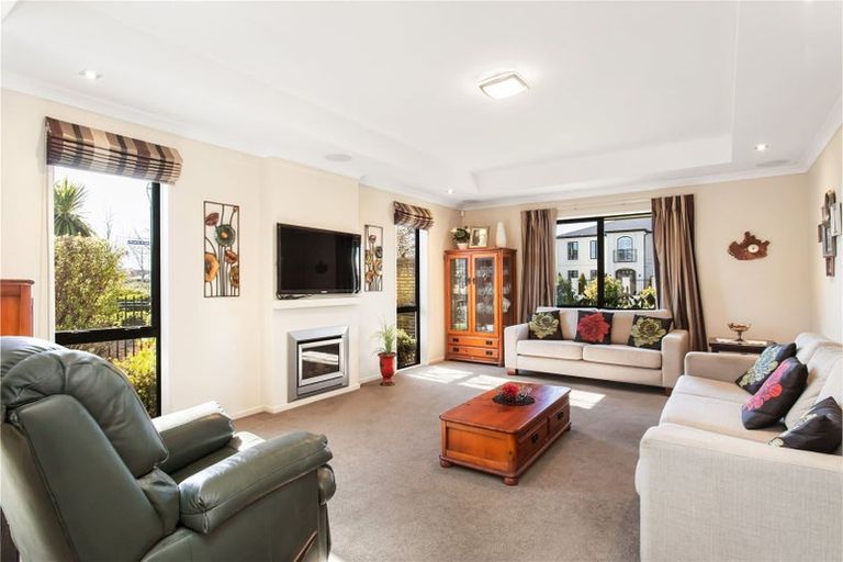 Photo of property in 51 Glen Oaks Drive, Northwood, Christchurch, 8051