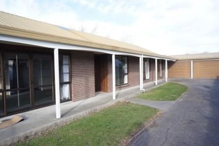 Photo of property in 72 Newnham Street, Rangiora, 7400