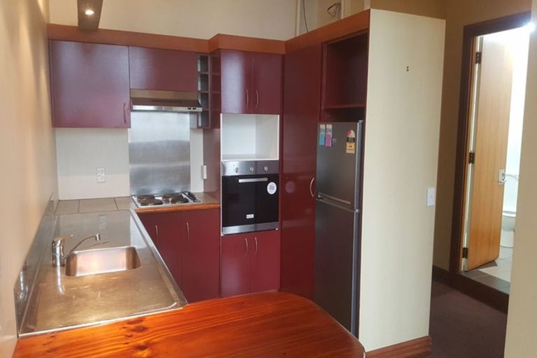 Photo of property in Pirie Street Townhouses, 28/35u Pirie Street, Mount Victoria, Wellington, 6011