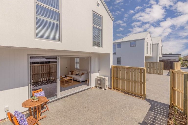 Photo of property in 2/118 Oram Avenue, New Brighton, Christchurch, 8061