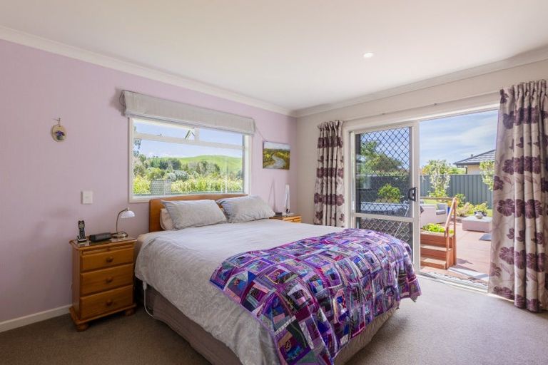 Photo of property in 10 Rochfort Street, Otane, 4202